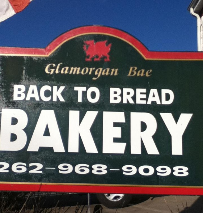 North Prairie餐馆和美食-Back To Bread