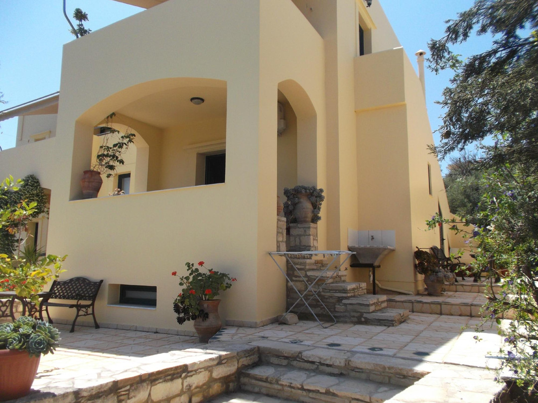 Sivas Apartments-Studios,Sigelakis with Very Nice View