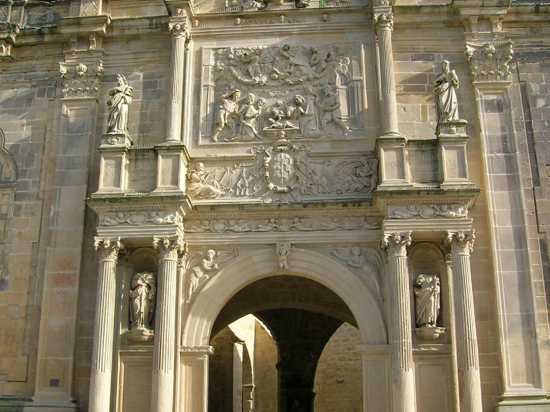 Santa Maria de los Reales Alcazares景点图片