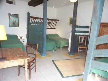 奥尔奈酒店主图