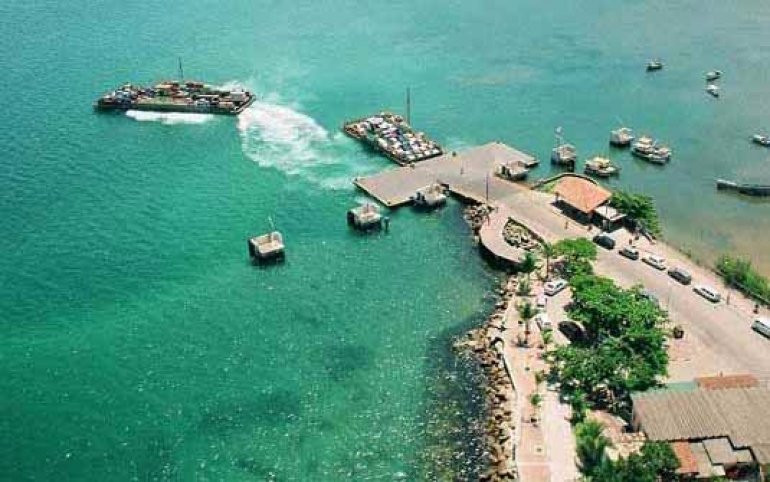 Cambaquara餐馆和美食-Ferry Boat
