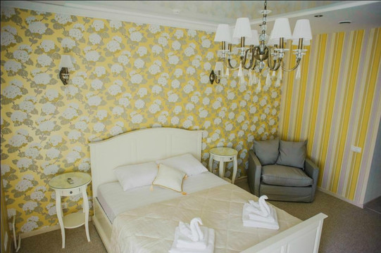 Vodstroy酒店住宿-Orange