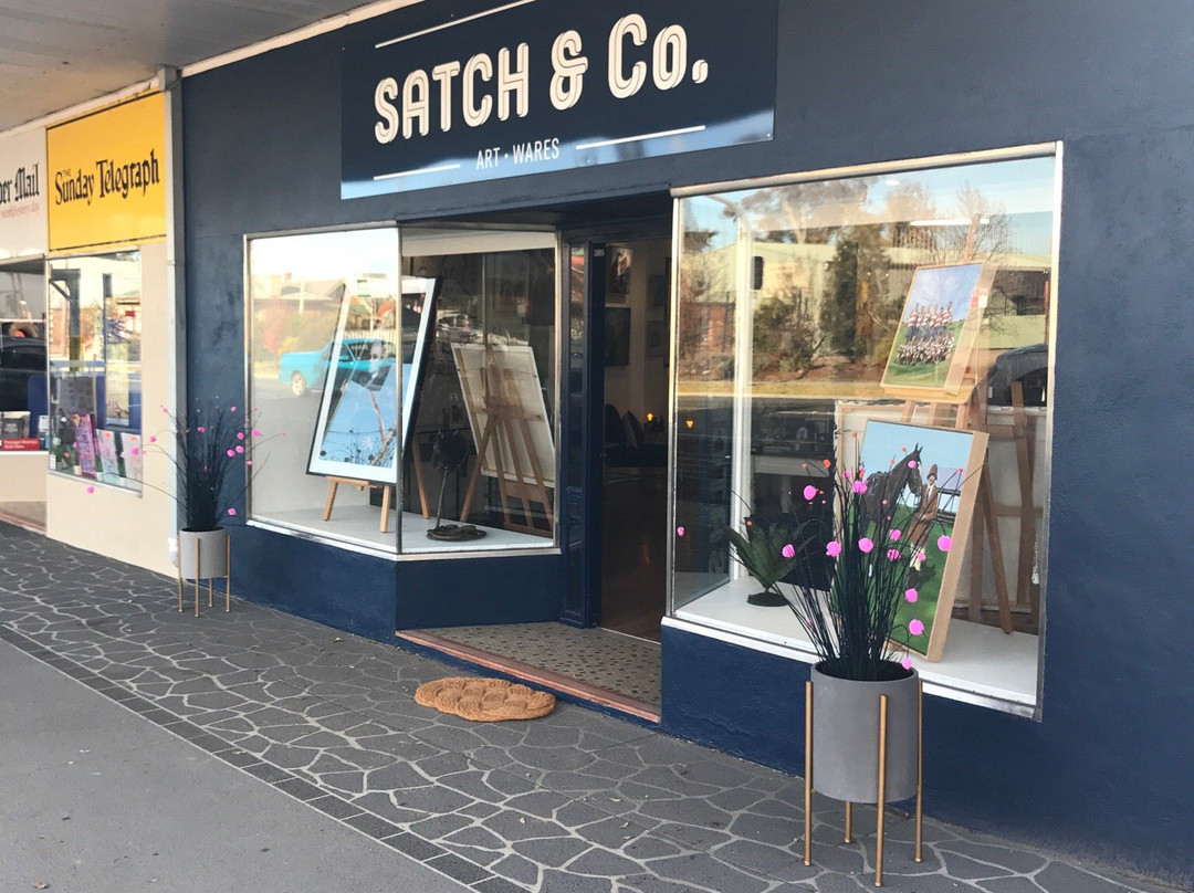 Satch & Co Gallery景点图片