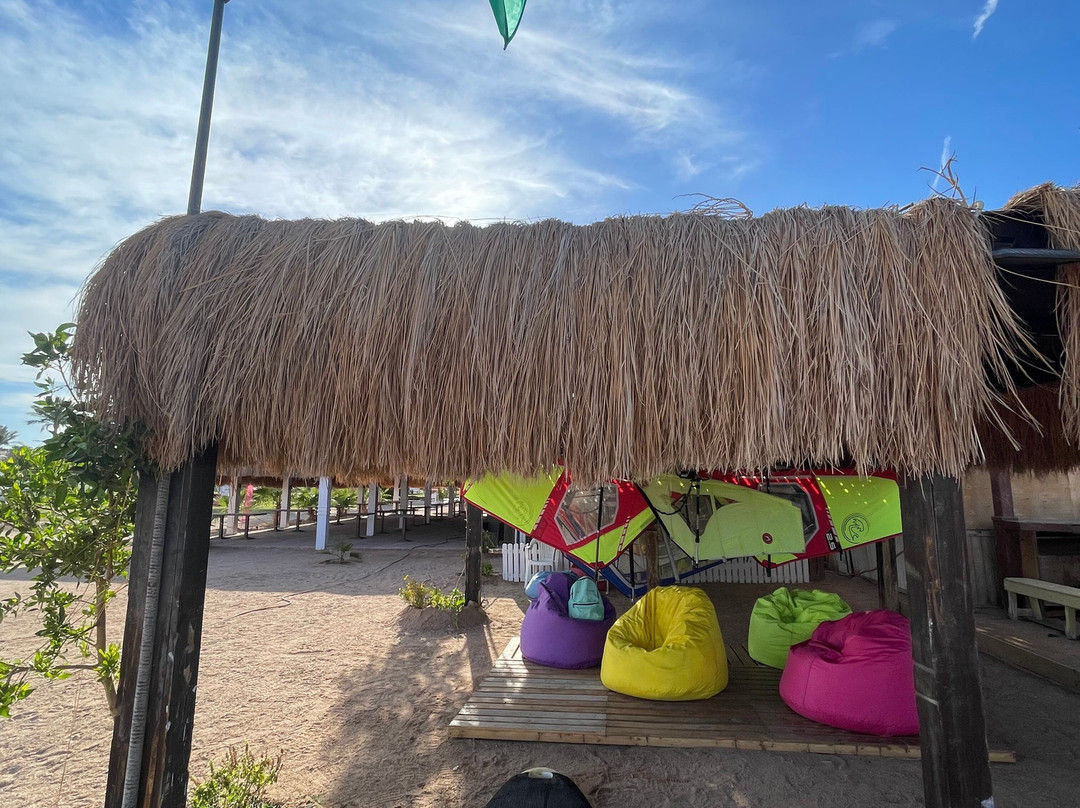 Candy Kites School-纳布克湾必去景点