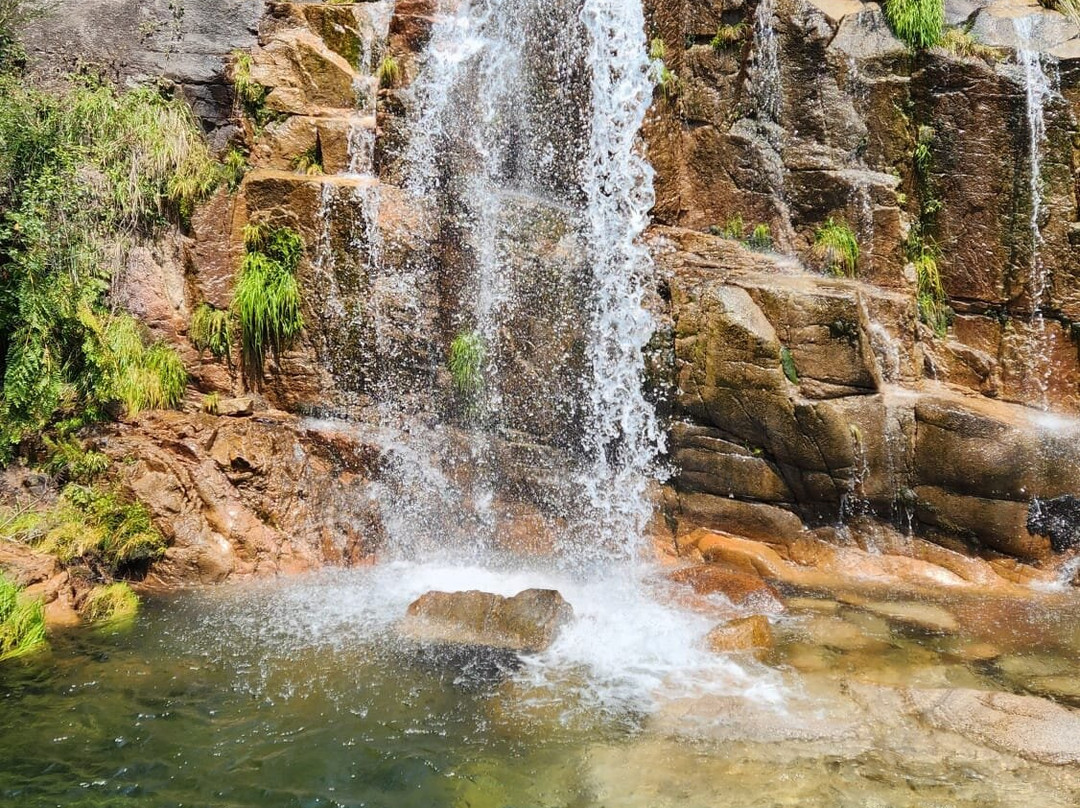 Cascata de Cela Cavalos景点图片