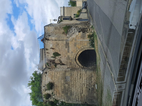 Chateau of Coucy-Coucy-le-Chateau-Auffrique必去景点