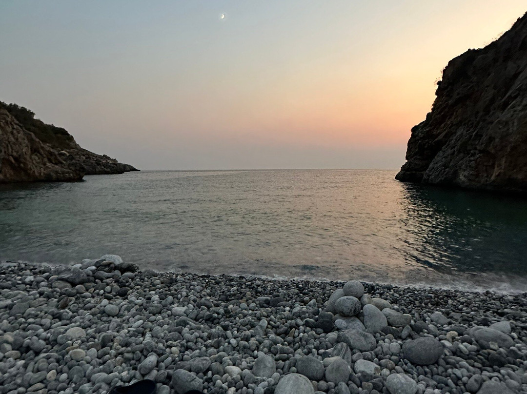 Foneas Beach-Kardamili必去景点