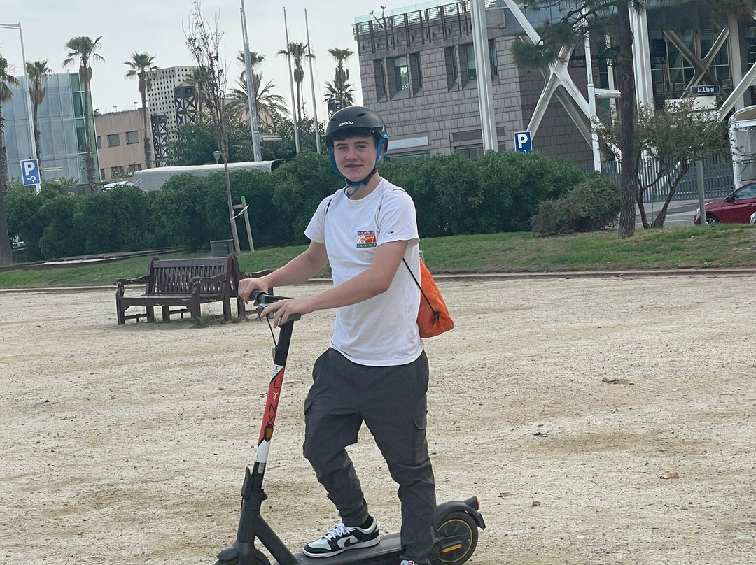 LYNX | Rent Electric Scooters景点图片
