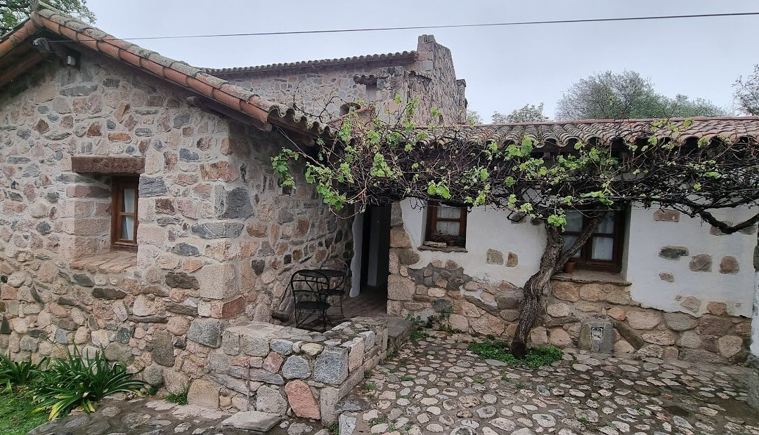 Castillo de Piedra主图