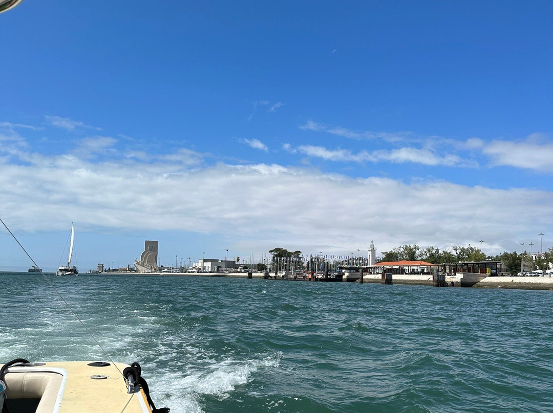 Lazy Lisbon Cruises - Lisbon Boat Rental-里斯本必去景点