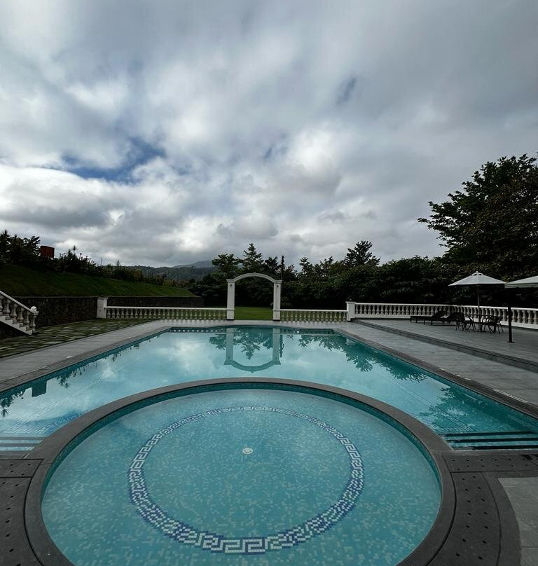 Montrose Golf Resort & Spa主图