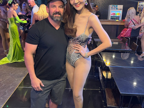 Bluedragon Cabaret Shows-Khlong Haeng必去景点