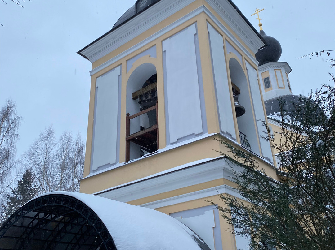 Church of the Life-Giving Trinity in Martemyanovo-Martemyanovo必去景点