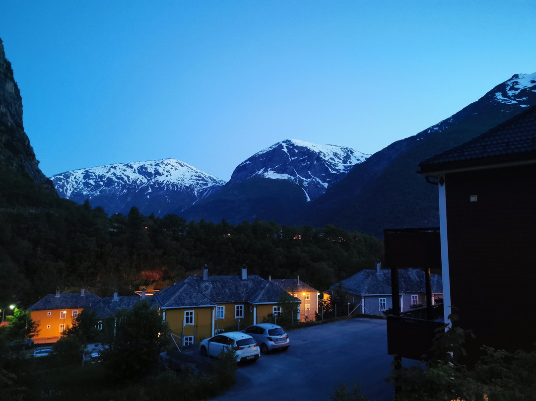 Tyssedal and Skjeggedal Valley景点图片