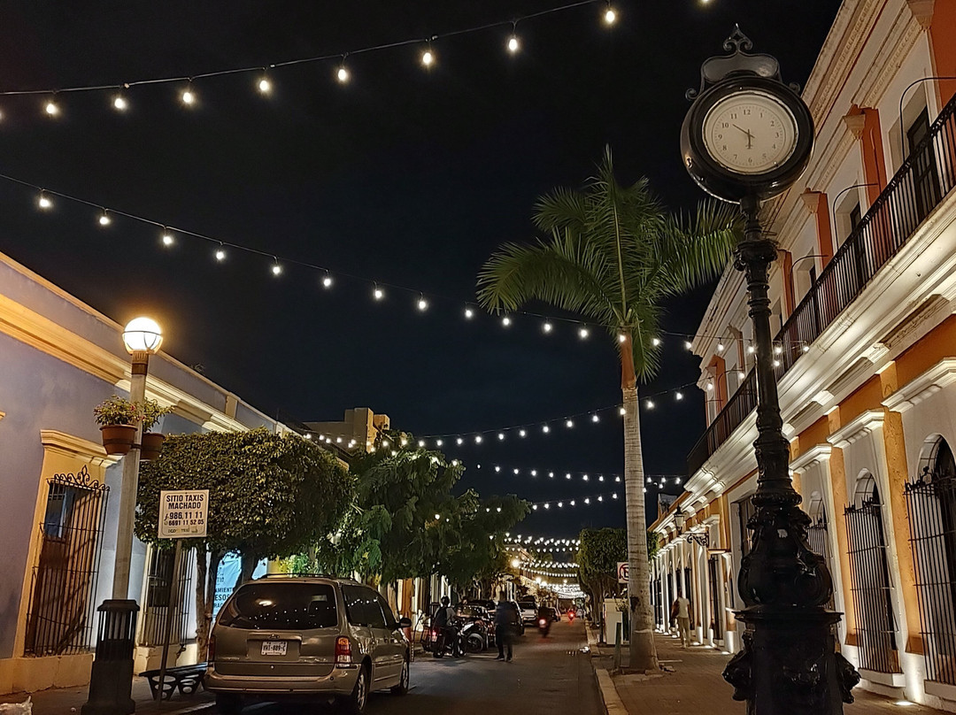 Plaza Machado-马萨特兰必去景点