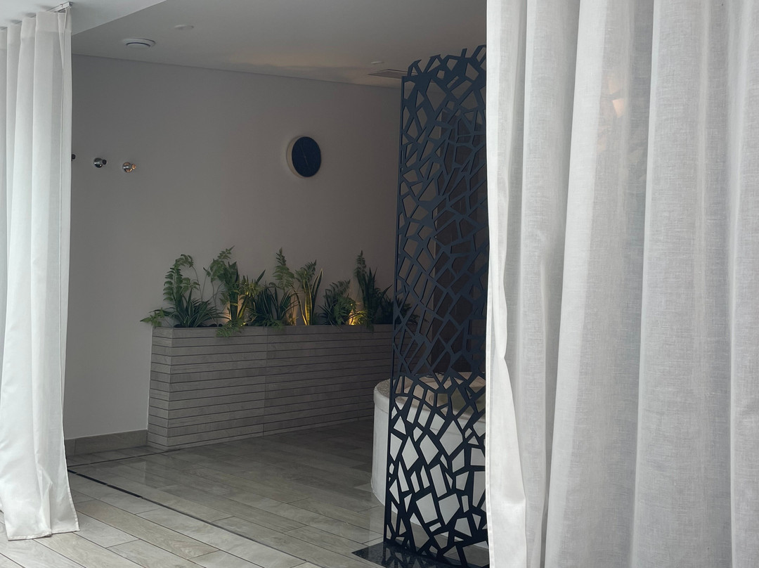 Spa by Omnisens-莱萨布勒多洛讷必去景点