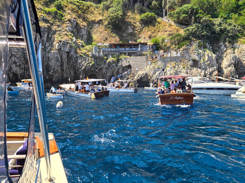 Powerboat Charter-那不勒斯必去景点