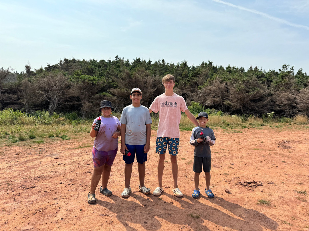 Red Rock Adventure Company-Naufrage必去景点