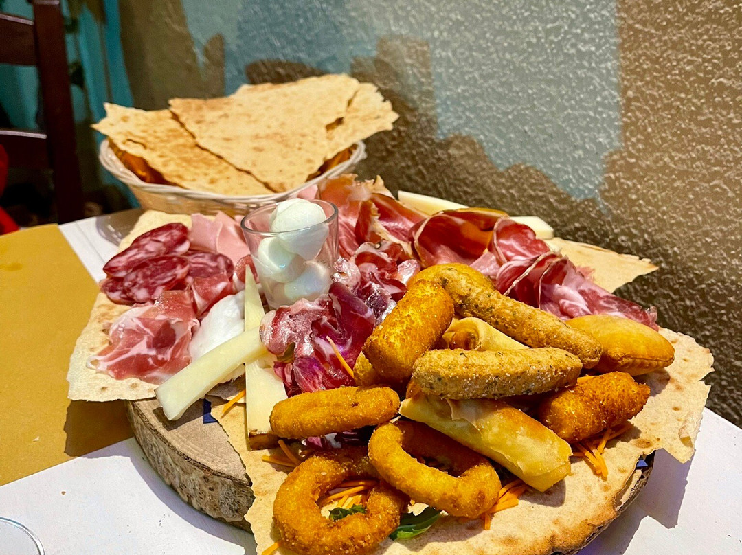 Bianconiglio Wine and Local Food