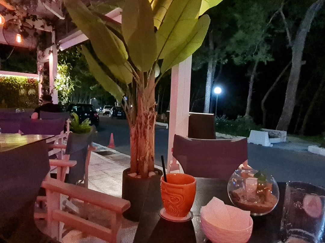 Karma Cocktail bar景点图片
