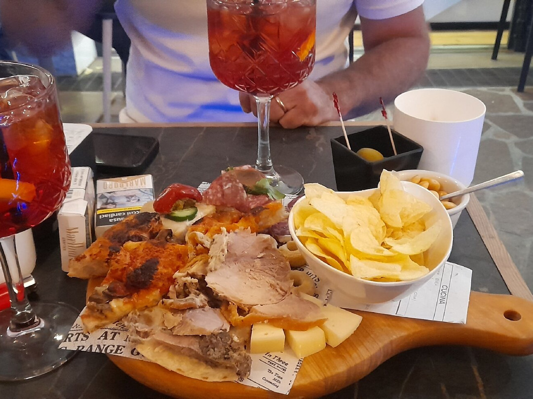 ROMA Caffe'-米萨诺阿德里亚蒂科必去景点