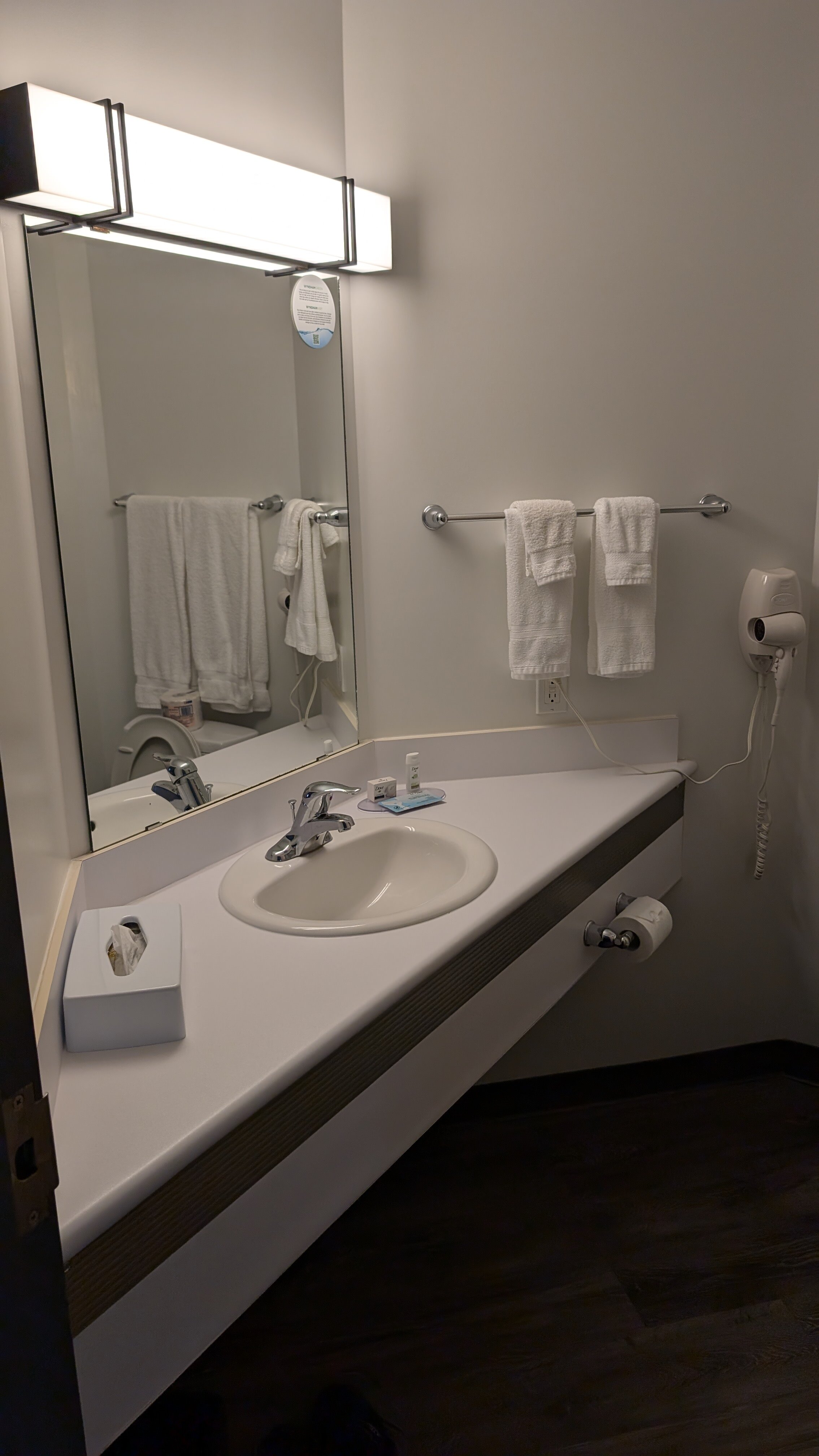 Days Inn By Wyndham Stony Plain-浴室