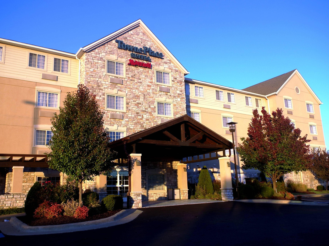 乔普林唐普雷斯套房酒店主图