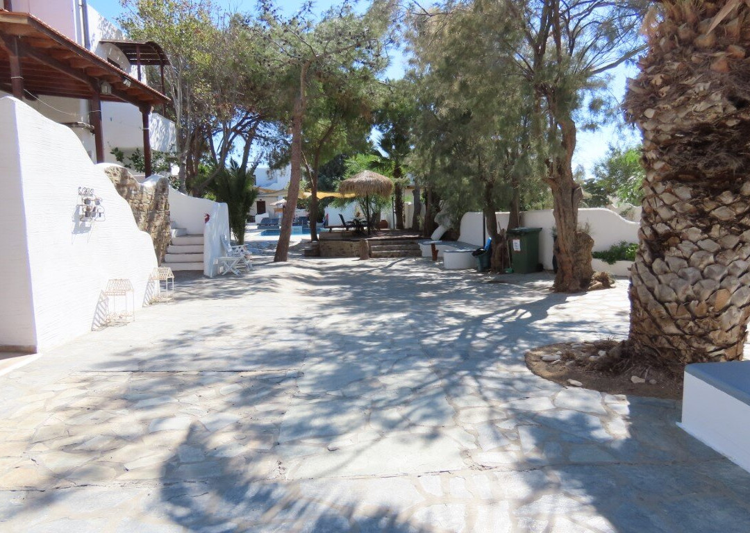 Naxos Summerland Resort主图