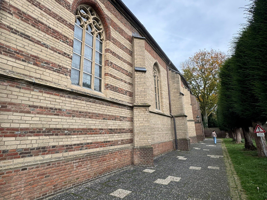Pfarrkirche St. Mariae Himmelfahrt Bracht景点图片