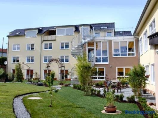 梅特拉赫酒店住宿-Landhotel Saar-Mosel