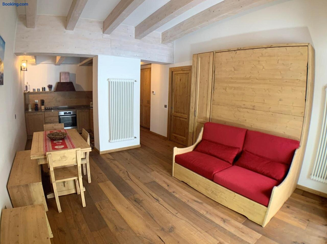 Ilia House