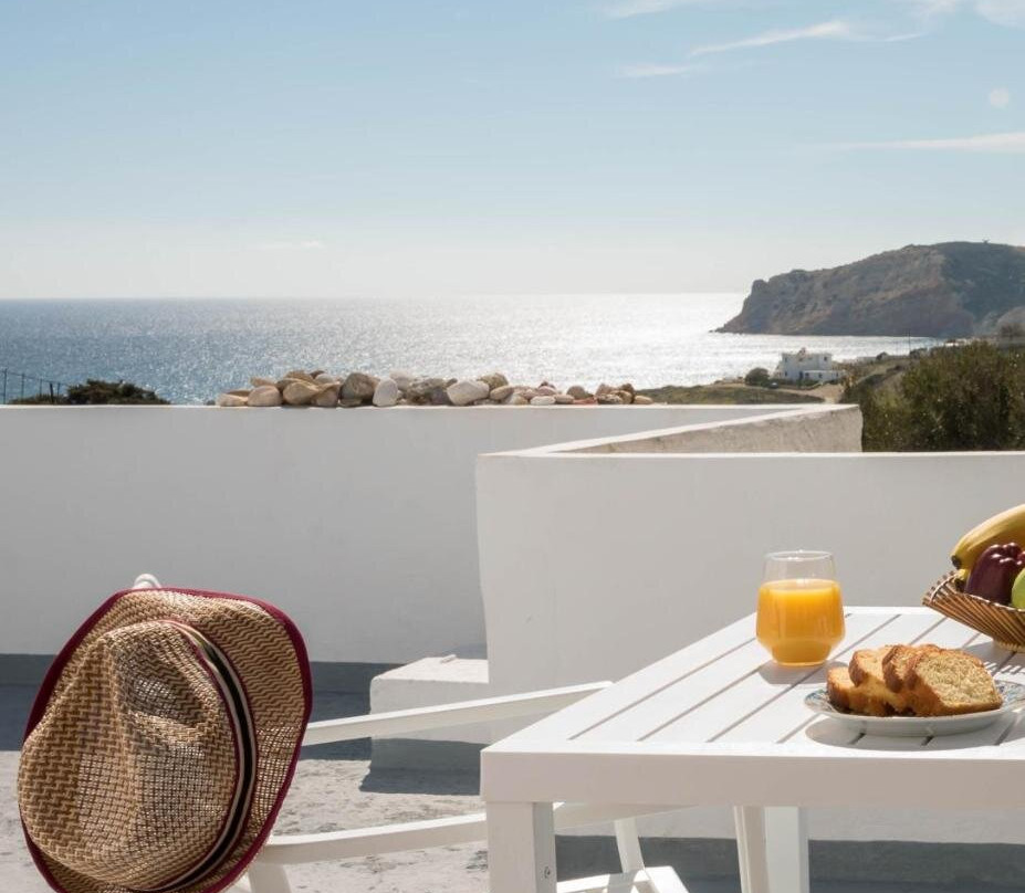 Sarantis Suites & Apartments