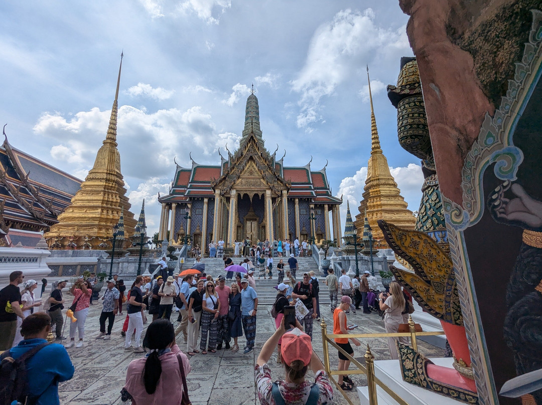 Authenitc Travel DA NANG-岘港必去景点