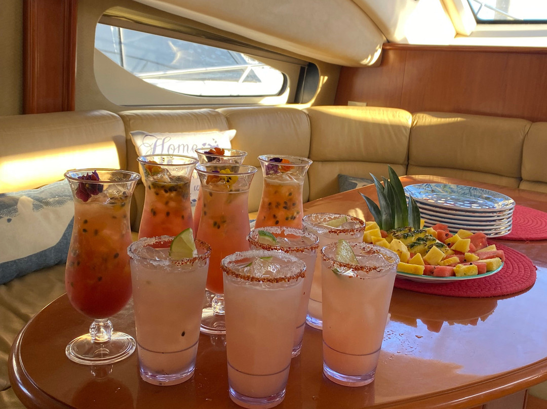 Papillon Yachts Rental Los Cabos-卡波圣卢卡斯必去景点