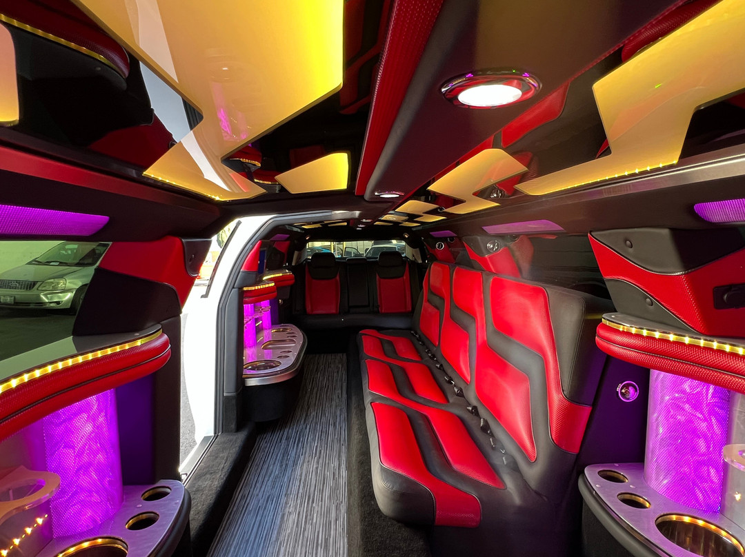 1st Class Car & Limousine Service景点图片