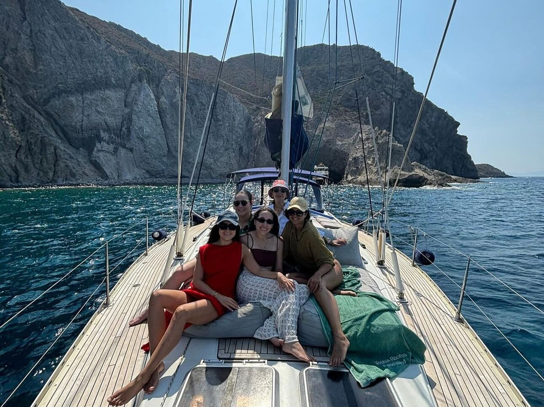 Salty Cruises-帕罗奇亚必去景点