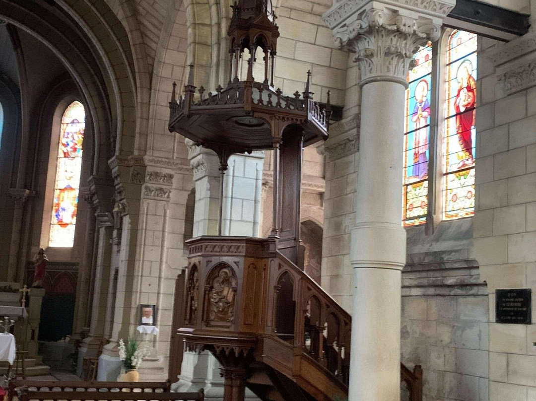 Eglise Saint Louis-Saint-Louis-De-Montferrand必去景点