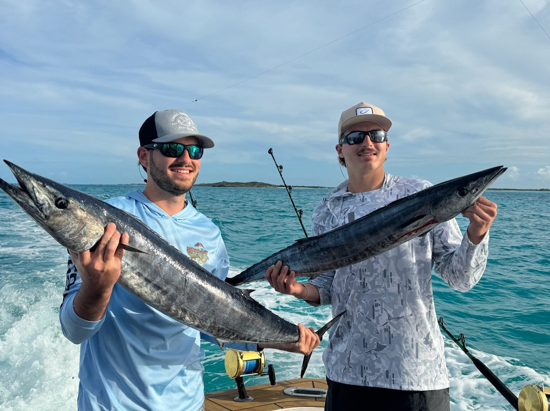 Fish Rowe Charters-大埃克苏马必去景点