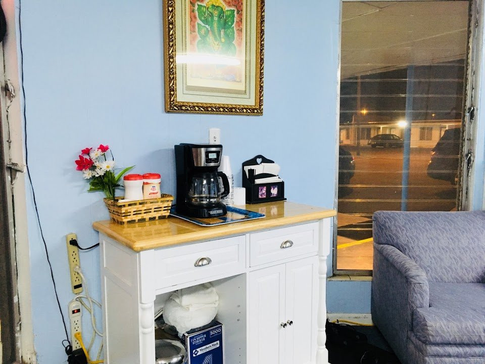 Royal Inn Motel主图