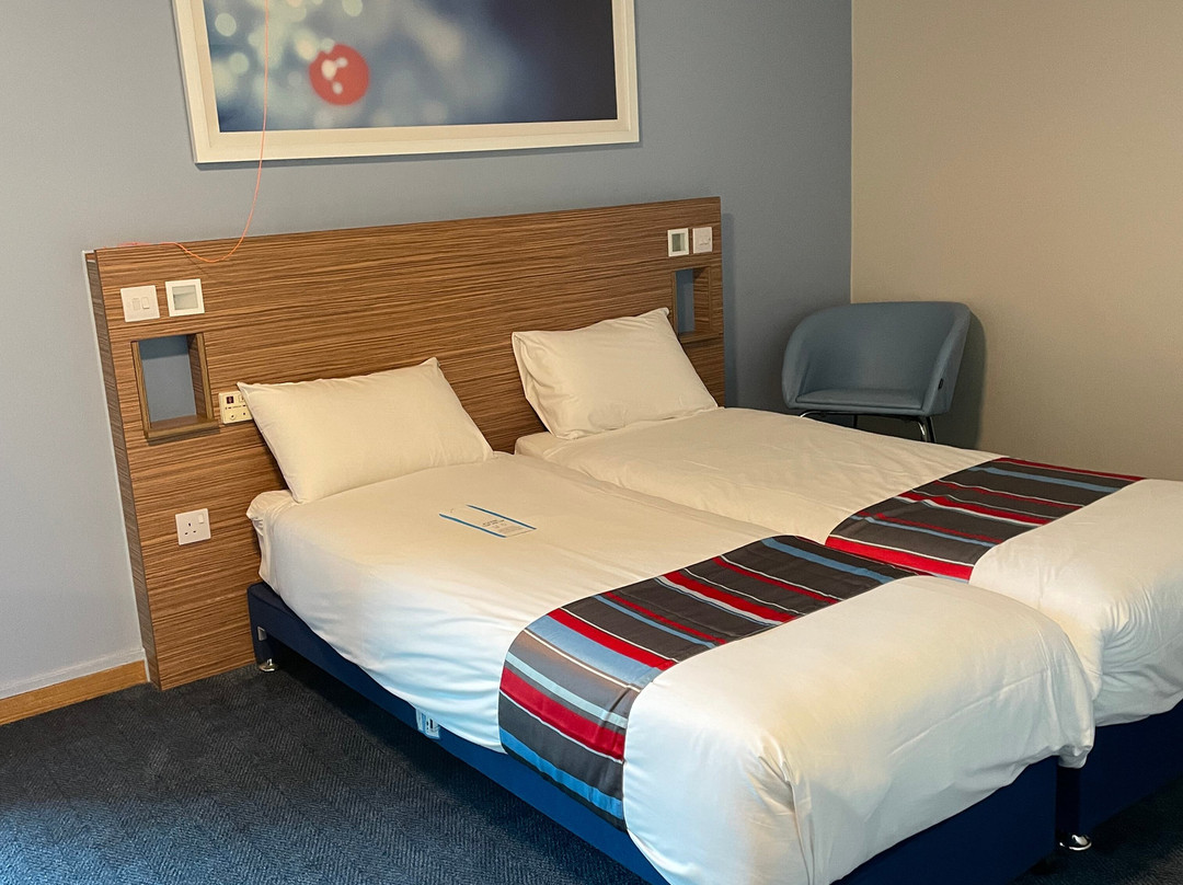 华美达安可米尔顿凯恩斯酒店主图