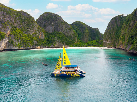 Meka Catamaran-甲米必去景点