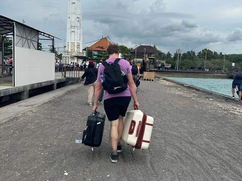 The Angkal Fast Boat-沙努尔必去景点