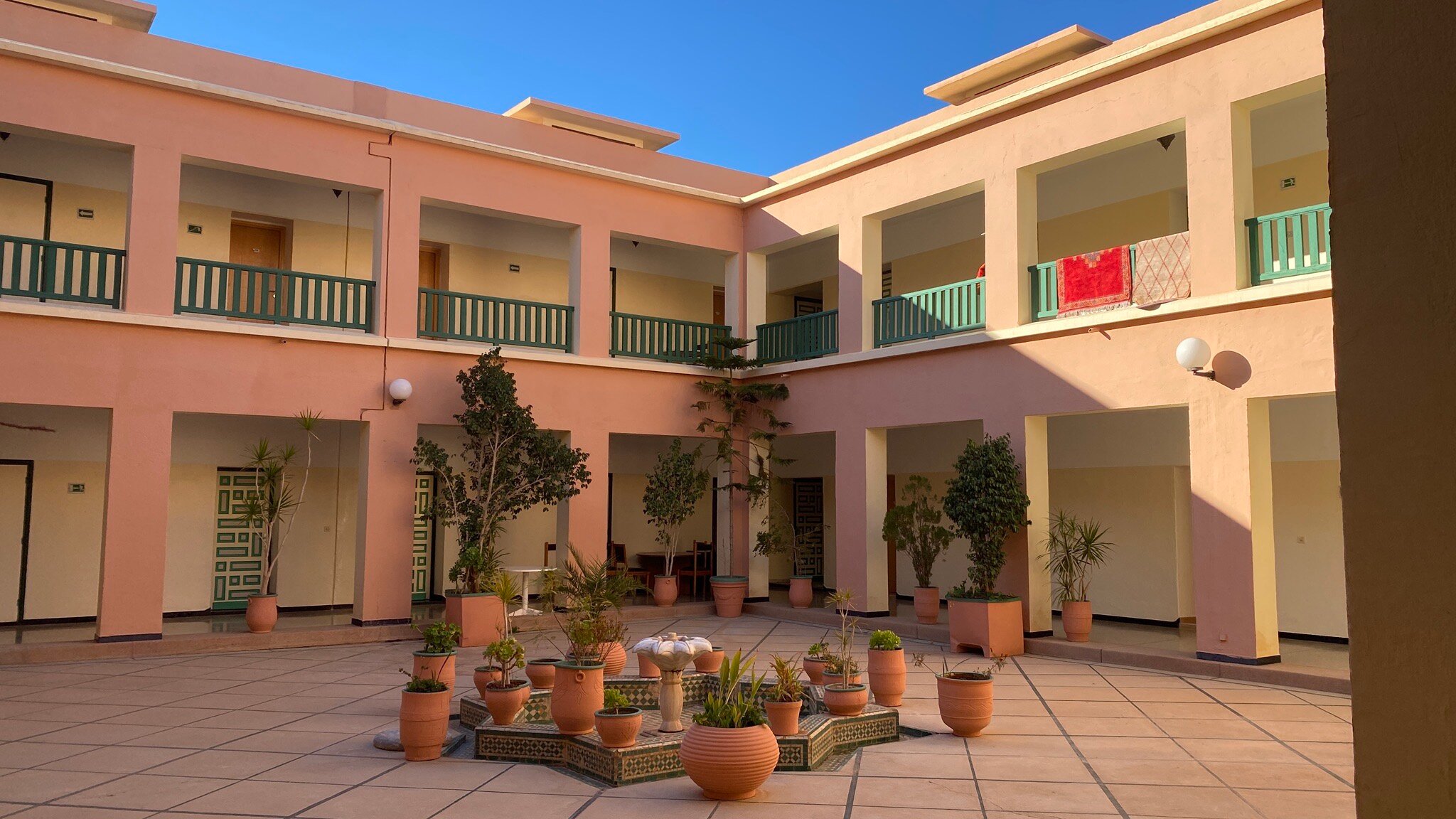 Hotel Les Amandiers-官方