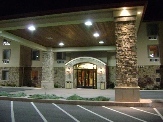 蒙特雷速 8 酒店主图