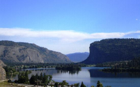 Vaseux Lakeside Resort主图