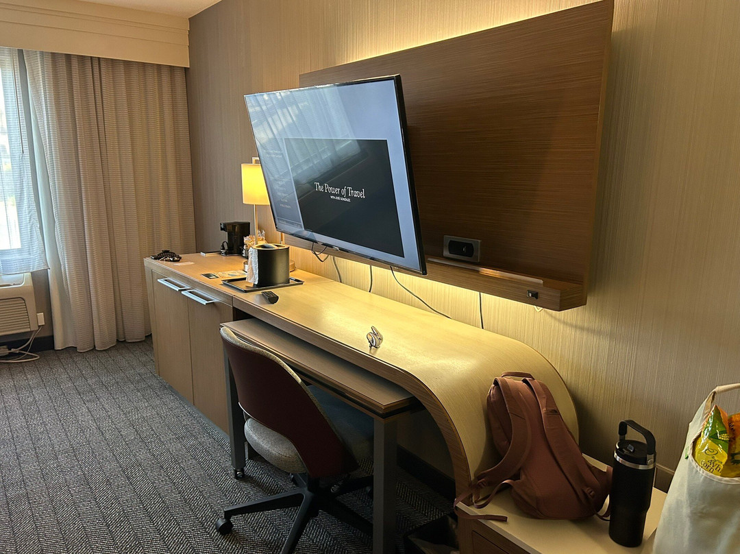 瓦卡维尔万怡酒店主图