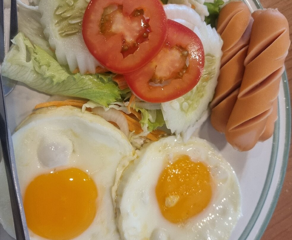 Phromsuk Place Hotel主图