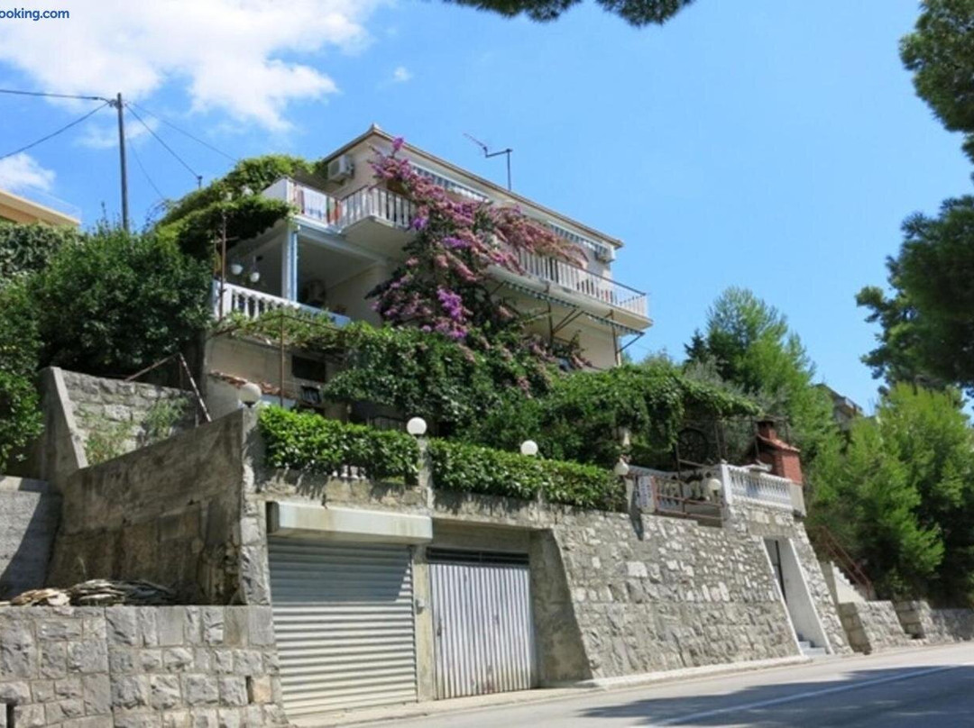 Apartments Milica