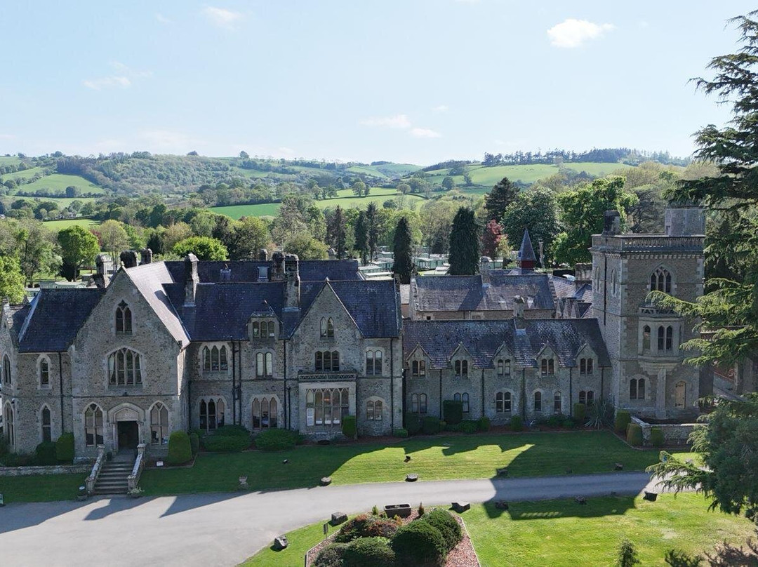 Mellington Hall Country House Hotel主图