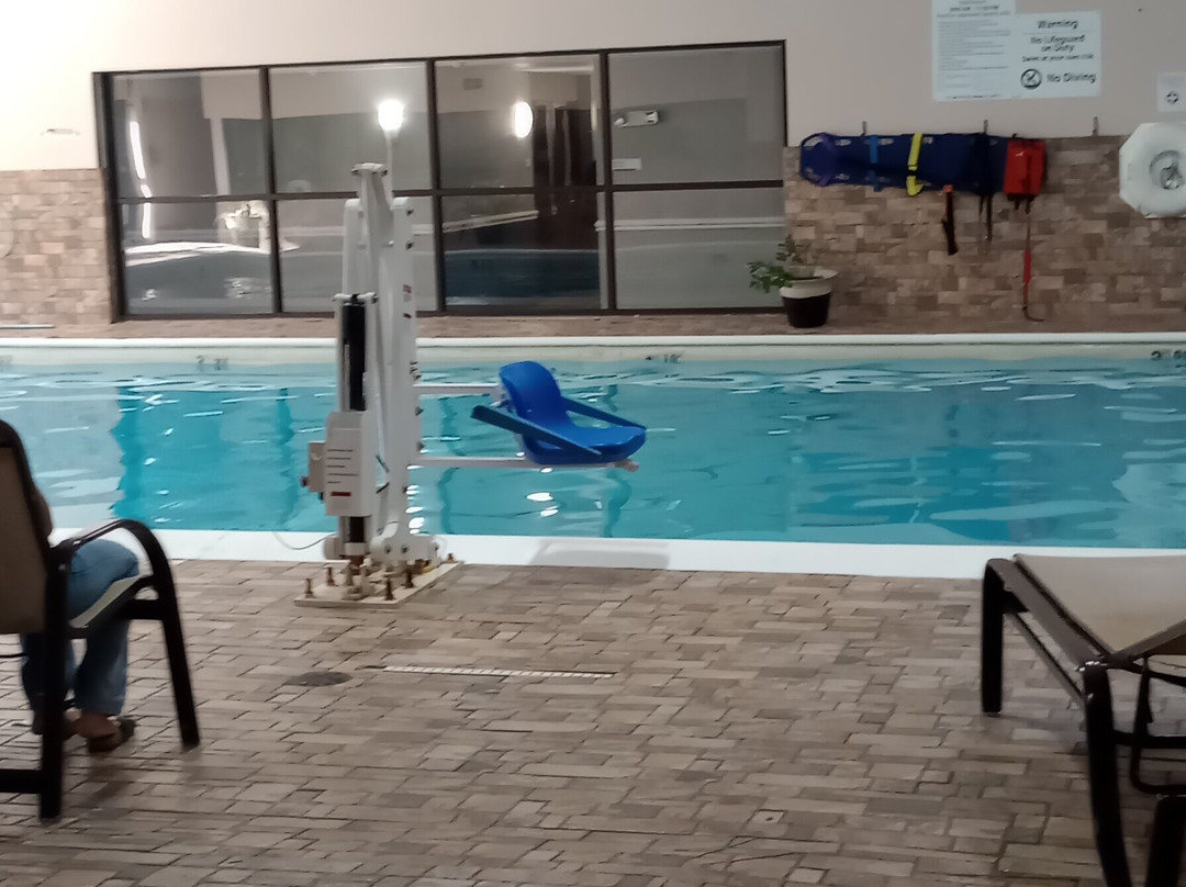 Best Western Hospitality Hotel & Suites主图